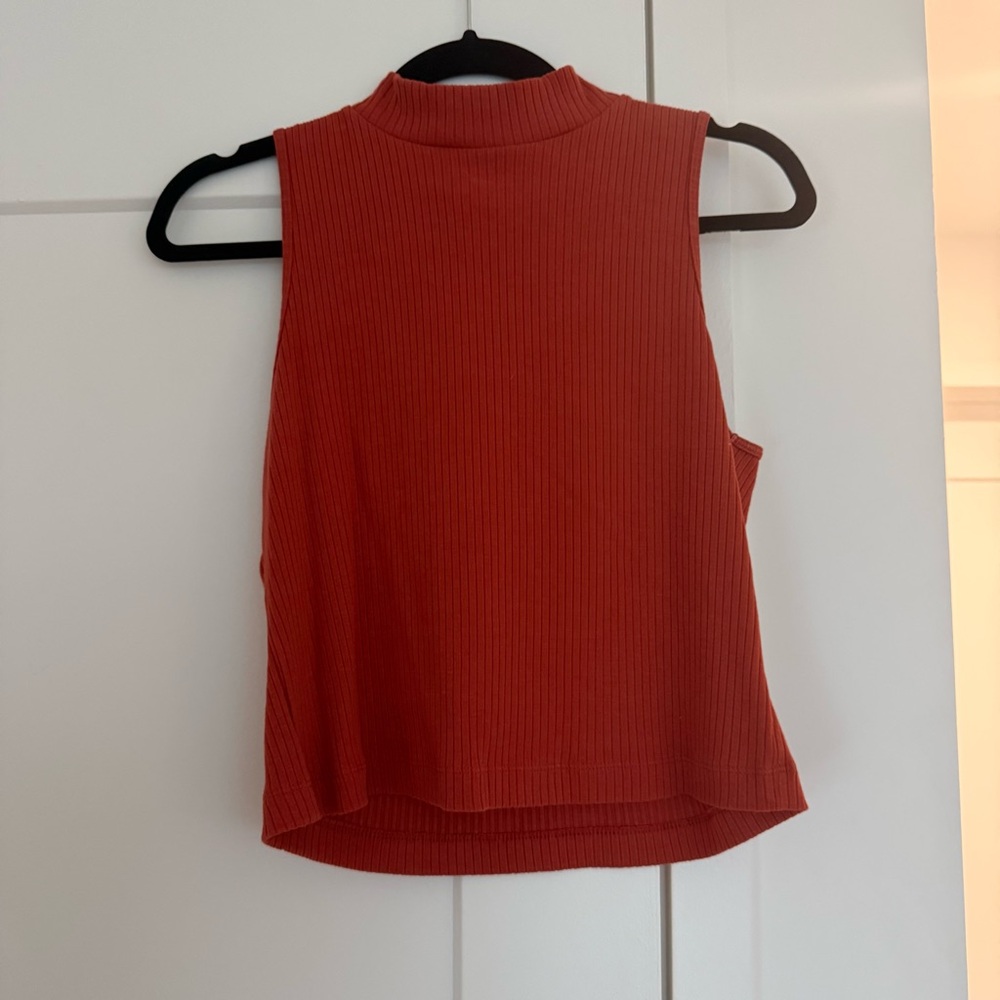 Old Navy Sleeveless Ribbed Top